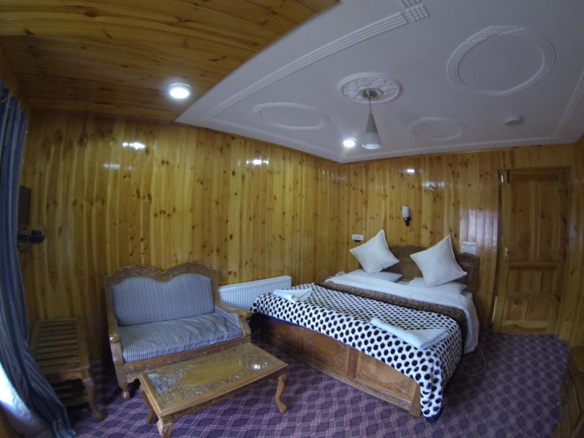 Hotel Barzman Sonamarg Exterior photo