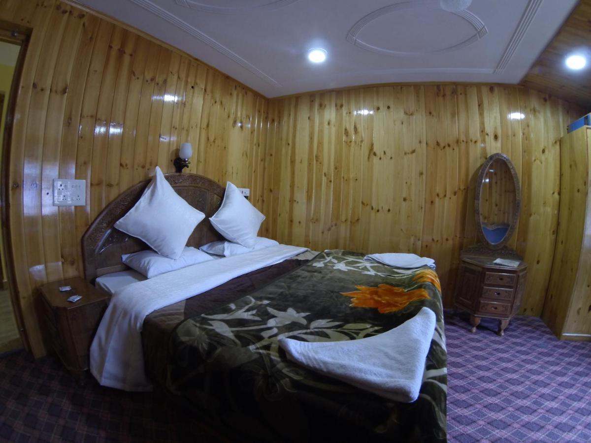 Hotel Barzman Sonamarg Exterior photo