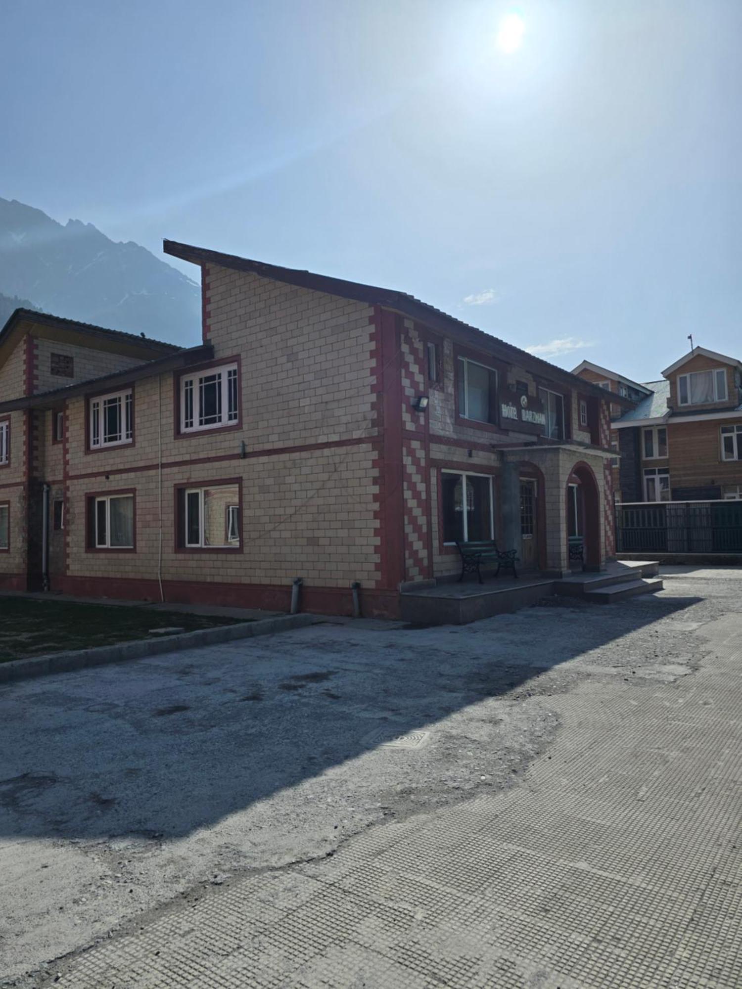 Hotel Barzman Sonamarg Exterior photo