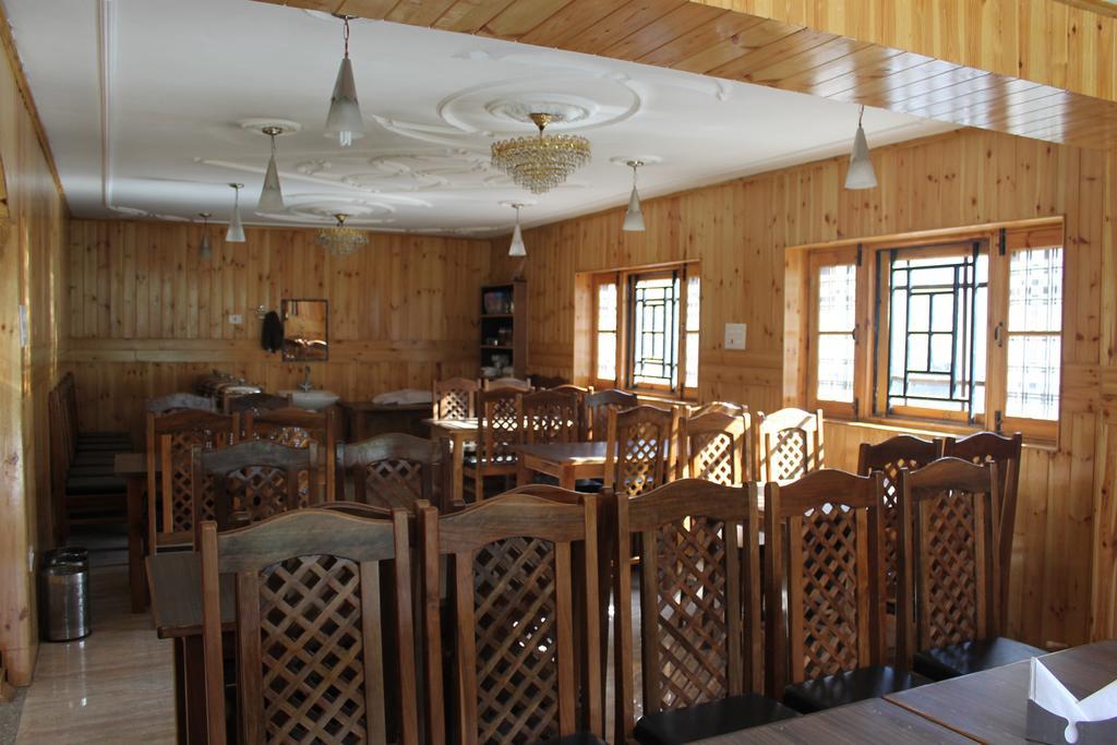 Hotel Barzman Sonamarg Exterior photo