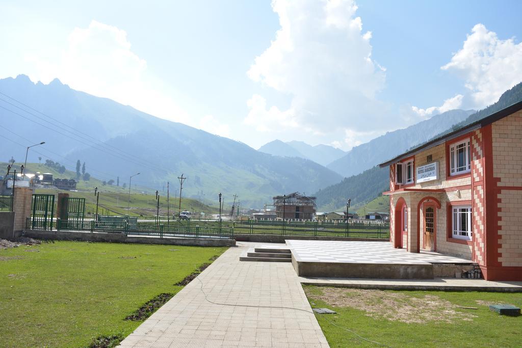 Hotel Barzman Sonamarg Exterior photo