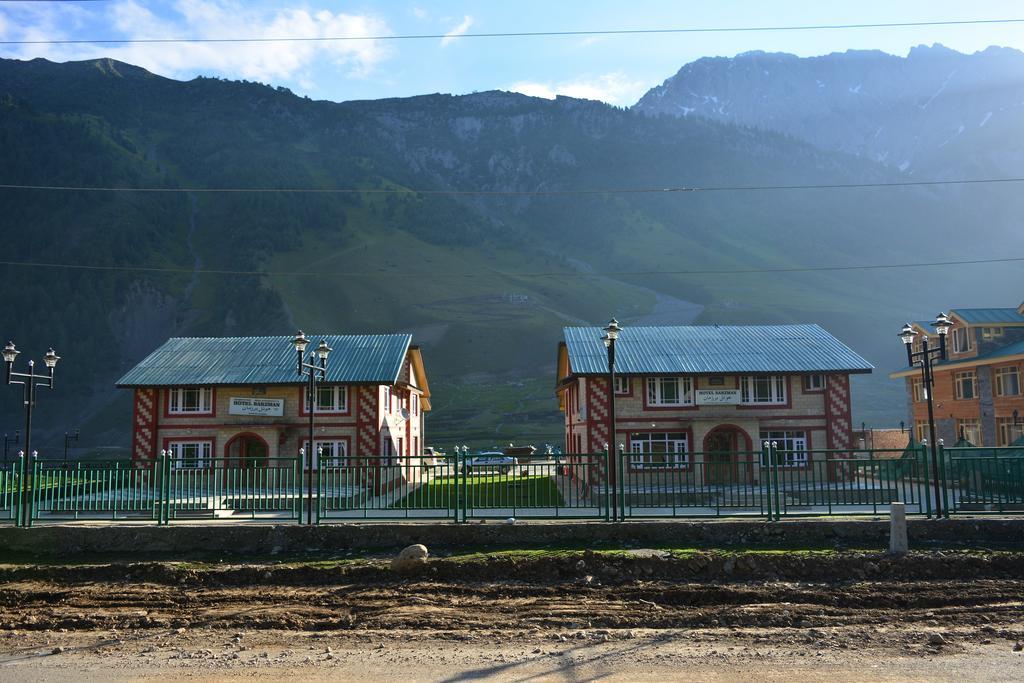 Hotel Barzman Sonamarg Exterior photo