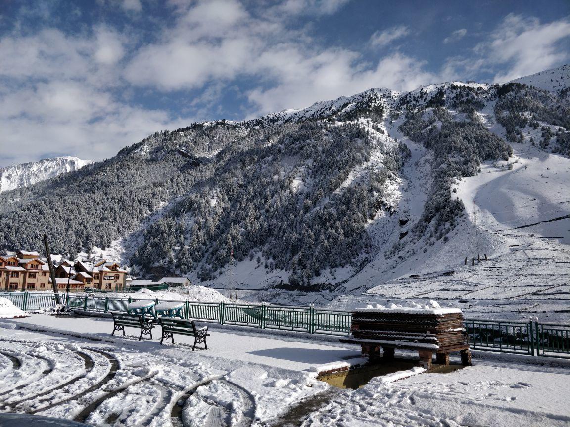 Hotel Barzman Sonamarg Exterior photo